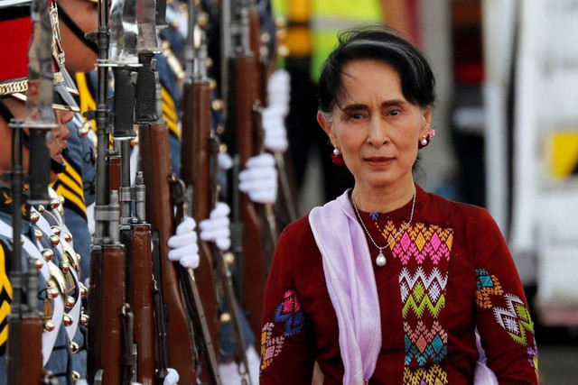 Biết gì về lãnh đạo Myanmar Aung San Suu Kyi vừa bị bắt? - Hình 4 Biet gi ve lanh dao Myanmar Aung San Suu Kyi vua bi bat?-Hinh-4