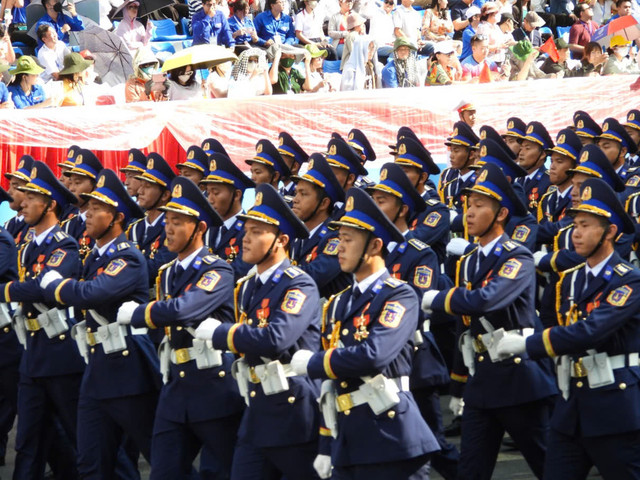 Toàn cảnh tổng duyệt lễ diễu binh, diễu hành mừng Đại lễ 30/4 - Hình 20 Toan canh tong duyet le dieu binh, dieu hanh mung Dai le 30/4-Hinh-20