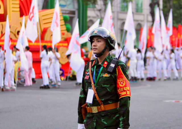 Toàn cảnh tổng duyệt lễ diễu binh, diễu hành mừng Đại lễ 30/4 - Hình 7 Toan canh tong duyet le dieu binh, dieu hanh mung Dai le 30/4-Hinh-7