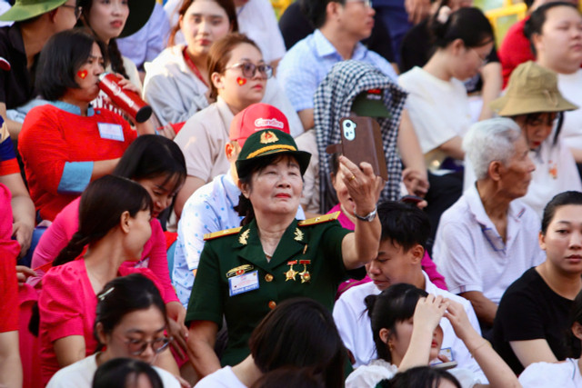 Toàn cảnh tổng duyệt lễ diễu binh, diễu hành mừng Đại lễ 30/4 - Hình 3 Toan canh tong duyet le dieu binh, dieu hanh mung Dai le 30/4-Hinh-3