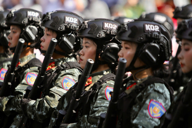 Toàn cảnh tổng duyệt lễ diễu binh, diễu hành mừng Đại lễ 30/4 - Hình 39 Toan canh tong duyet le dieu binh, dieu hanh mung Dai le 30/4-Hinh-39