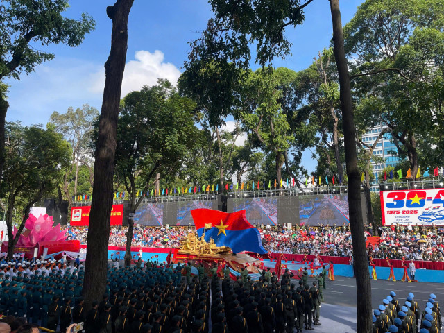 Toàn cảnh tổng duyệt lễ diễu binh, diễu hành mừng Đại lễ 30/4 - Hình 11 Toan canh tong duyet le dieu binh, dieu hanh mung Dai le 30/4-Hinh-11