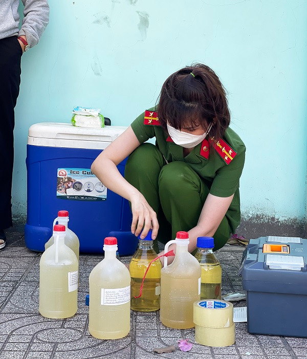 Phát hiện Công ty KBec Vina chuyên xử lý môi trường xả nước thải không đúng quy định - Hình 3 Phat hien Cong ty KBec Vina chuyen xu ly moi truong xa nuoc thai khong dung quy dinh-Hinh-3