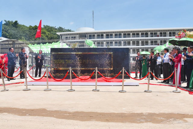 Trungnam Group khánh thành và bàn giao Trường THPT Kỳ Sơn trong ngày khai giảng năm học mới Trungnam Group khanh thanh va ban giao Truong THPT Ky Son trong ngay khai giang nam hoc moi