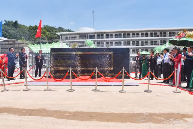 Trungnam Group khanh thanh va ban giao Truong THPT Ky Son trong ngay khai giang nam hoc moi