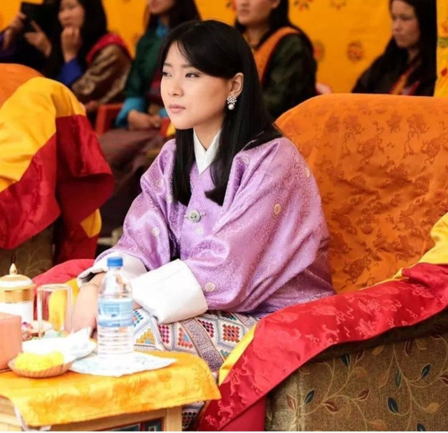 Ngắm vẻ đẹp của công chúa Ashi Quốc vương Bhutan - Hình 3 Ngam ve dep cua cong chua Ashi Quoc vuong Bhutan-Hinh-3