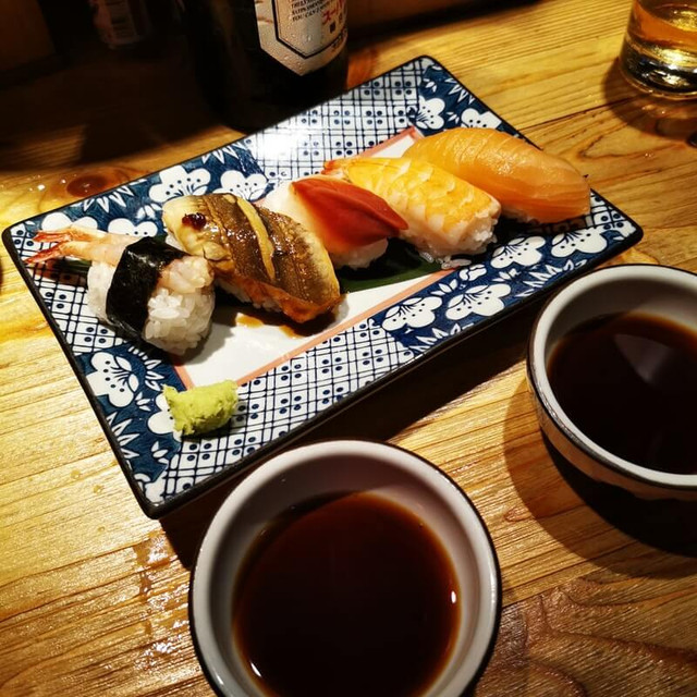 Những sự thật thú vị về món sushi nổi tiếng ở Nhật Bản - Hình 3 Nhung su that thu vi ve mon sushi noi tieng o Nhat Ban-Hinh-3
