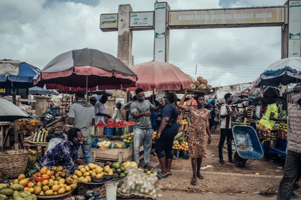 Hình ảnh chân thực cuộc sống của người dân nghèo ở Nigeria Hinh anh chan thuc cuoc song cua nguoi dan ngheo o Nigeria