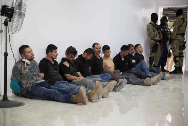 17 nghi phạm đã bị bắt giữ liên quan đến vụ ám sát Tổng thống Haiti Jovenel Moise - Hình 4 17 nghi pham da bi bat giu lien quan den vu am sat Tong thong Haiti Jovenel Moise-Hinh-4