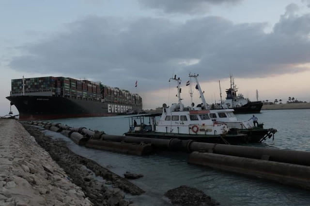 Kênh đào Suez lại nhộn nhịp sau khi tàu Ever Given được giải cứu Kenh dao Suez lai nhon nhip sau khi tau Ever Given duoc giai cuu