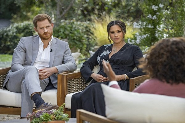 Công nương Meghan đã bao lần gây sóng gió trong Hoàng gia Anh? - Hình 9 Cong nuong Meghan da bao lan gay song gio trong Hoang gia Anh?-Hinh-9