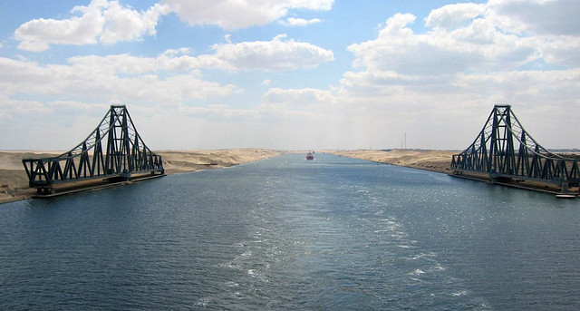 Những điều thú vị về kênh đào Suez nơi tàu Ever Given bị mắc kẹt - Hình 7 Nhung dieu thu vi ve kenh dao Suez noi tau Ever Given bi mac ket-Hinh-7