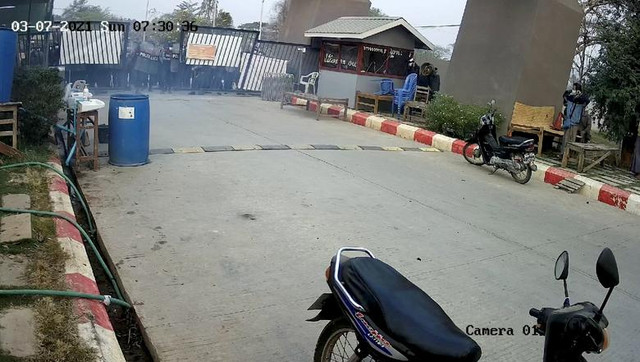 Thêm nhiều người thiệt mạng tại biểu tình ở Myanmar - Hình 8 Them nhieu nguoi thiet mang tai bieu tinh o Myanmar-Hinh-8