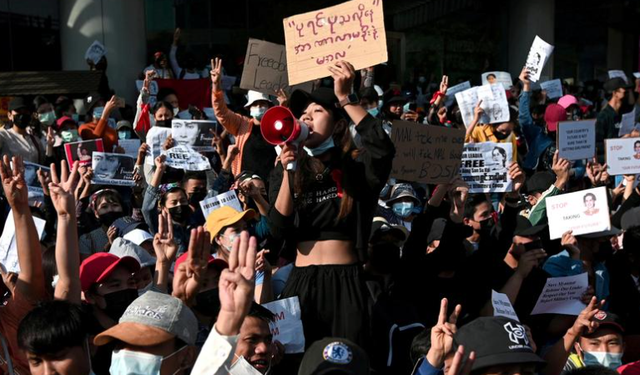 Hình ảnh 1 tháng chìm trong biểu tình hậu biến cố chính trị ở Myanmar - Hình 6 Hinh anh 1 thang chim trong bieu tinh hau bien co chinh tri o Myanmar-Hinh-6