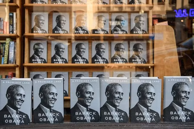 Viet sach, hoi ky giup ong Obama thu nhap khung-Hinh-3