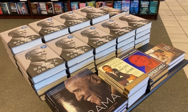 Viết sách, hồi ký giúp ông Obama thu nhập khủng - Hình 2 Viet sach, hoi ky giup ong Obama thu nhap khung-Hinh-2