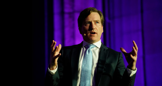 Biết gì về Giám đốc Cơ quan An ninh mạng bị ông Trump sa thải? - Hình 6 Biet gi ve Giam doc Co quan An ninh mang bi ong Trump sa thai?-Hinh-6