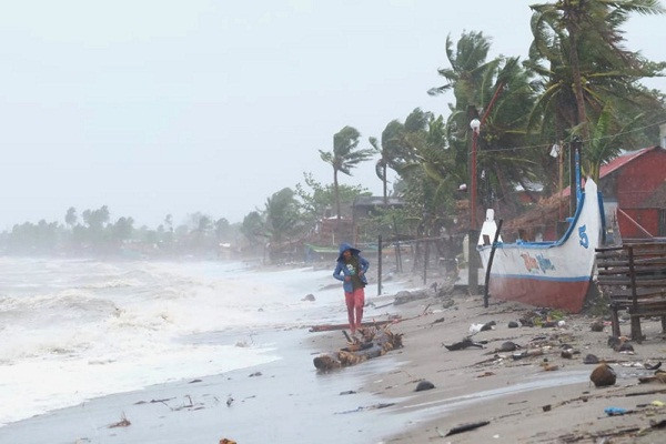 Cận cảnh Philippines tan hoang sau siêu bão Goni Can canh Philippines tan hoang sau sieu bao Goni