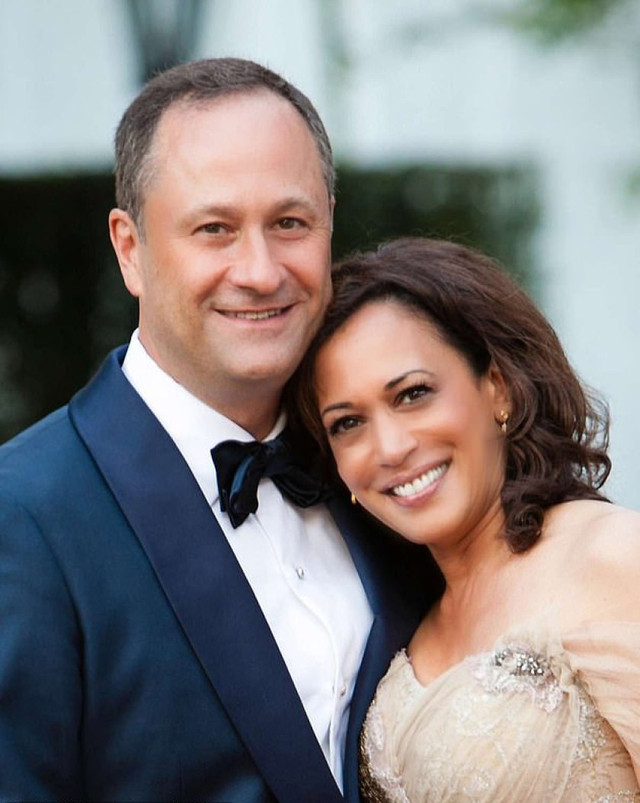 Biết gì về phu quân của nữ Phó Tổng thống Mỹ tương lai Kamala Harris - Hình 6 Biet gi ve phu quan cua nu Pho Tong thong My tuong lai Kamala Harris-Hinh-6