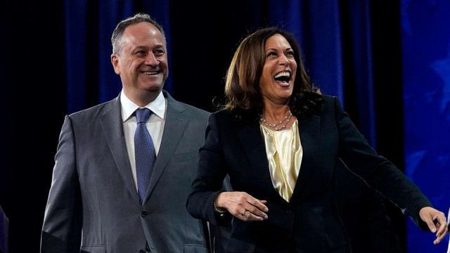 Biết gì về phu quân của nữ Phó Tổng thống Mỹ tương lai Kamala Harris - Hình 5 Biet gi ve phu quan cua nu Pho Tong thong My tuong lai Kamala Harris-Hinh-5