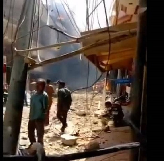 Hãi hùng hiện trường máy bay chở 107 người rơi, không ai sống sót - Hình 7 Hai hung hien truong may bay cho 107 nguoi roi, khong ai song sot-Hinh-7