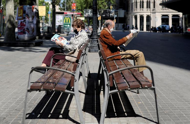 Cuộc sống sau phong toả do COVID-19 trên toàn thế giới - Hình 11 Cuoc song sau phong toa do COVID-19 tren toan the gioi-Hinh-11