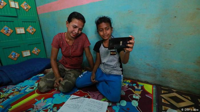 Tận mục cuộc sống ở thủ đô Indonesia những ngày phong tỏa vì COVID-19 - Hình 3 Tan muc cuoc song o thu do Indonesia nhung ngay phong toa vi COVID-19-Hinh-3