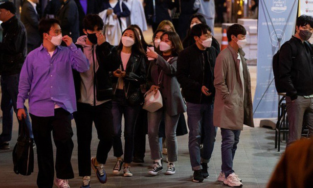 Itaewon vừa 'hot' trên phim nay trở thành ổ dịch COVID-19 - Hình 3 Itaewon vua 'hot' tren phim nay tro thanh o dich COVID-19-Hinh-3