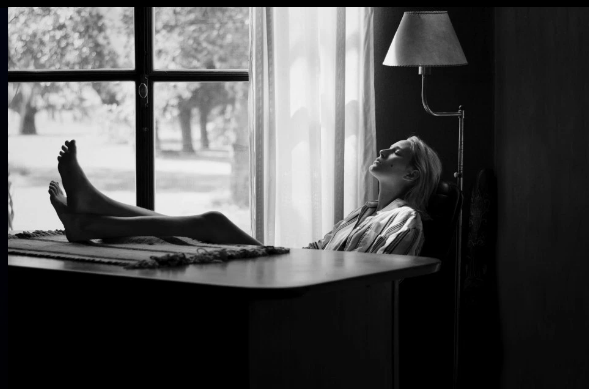 Loạt ảnh gây sốt trong mùa dịch COVID-19 - Hình 13 Loat anh gay sot trong mua dich COVID-19-Hinh-13