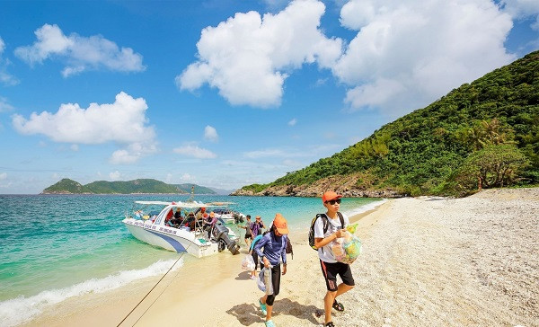 Phát triển du lịch xanh gắn với bảo vệ môi trường tự nhiên - Hình 2 Phat trien du lich xanh gan voi bao ve moi truong tu nhien-Hinh-2