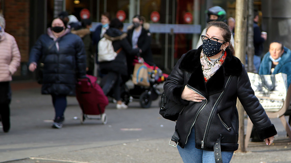Biến chủng Omicron: Những con số báo động ở Anh - Hình 4 Bien chung Omicron: Nhung con so bao dong o Anh-Hinh-4