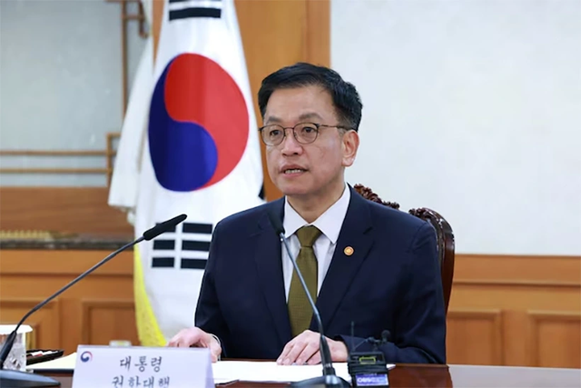 Các nhà lãnh đạo thế giới đưa ra thông điệp năm mới 2025 thế nào? - Hình 3 Cac nha lanh dao the gioi dua ra thong diep nam moi 2025 the nao?-Hinh-3