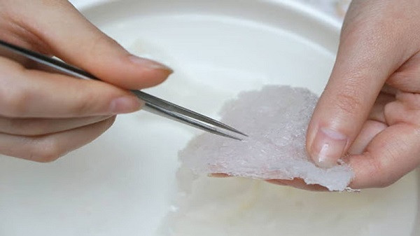 Lẫn lộn thật giả thị trường Yến sào - Hình 4 Lan lon that gia thi truong Yen sao-Hinh-4
