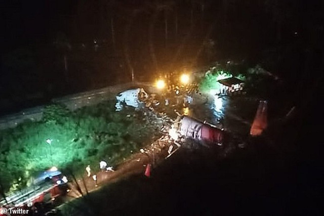 Nhìn lại những thảm họa hàng không kinh hoàng nhất thế giới năm 2020 - Hình 13 Nhin lai nhung tham hoa hang khong kinh hoang nhat the gioi nam 2020-Hinh-13