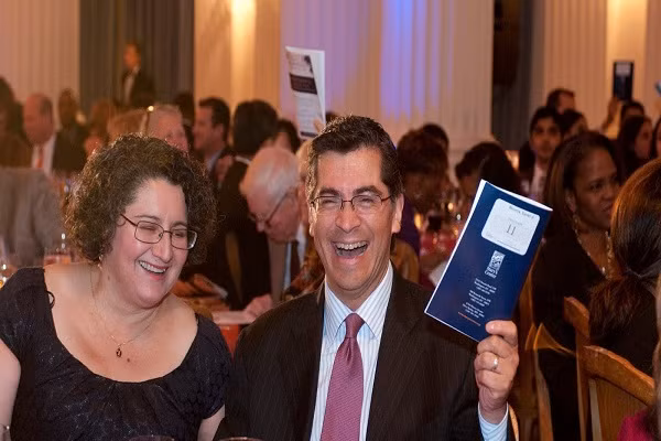 Điều ít biết về người có thể trở thành Bộ trưởng Y tế Mỹ - Hình 10 Dieu it biet ve nguoi co the tro thanh Bo truong Y te My-Hinh-10