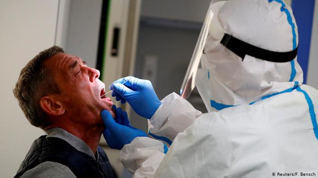 Châu Âu vẫn gồng mình chống dịch COVID-19 như nào? - Hình 7 Chau Au van gong minh chong dich COVID-19 nhu nao?-Hinh-7