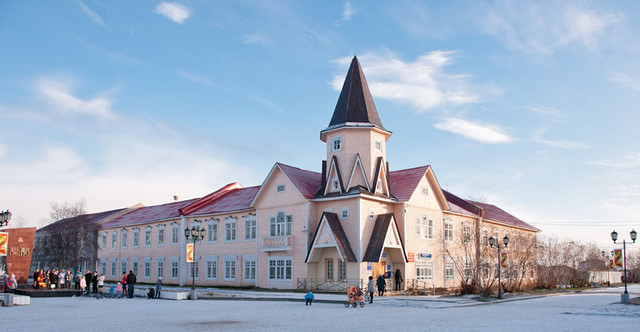 Tận mục cuộc sống trong thành phố xa xôi ở Bắc Cực - Hình 5 Tan muc cuoc song trong thanh pho xa xoi o Bac Cuc-Hinh-5