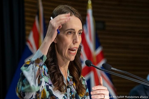 COVID-19: Biến thể Delta khiến chiến lược chống dịch bệnh của New Zealand thay đổi - Hình 2 COVID-19: Bien the Delta khien chien luoc chong dich benh cua New Zealand thay doi-Hinh-2