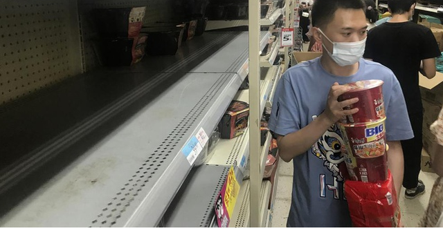 Dịch COVID-19 tái bùng phát ảnh hưởng cuộc sống người dân ở Trung Quốc như nào? - Hình 10 Dich COVID-19 tai bung phat anh huong cuoc song nguoi dan o Trung Quoc nhu nao?-Hinh-10