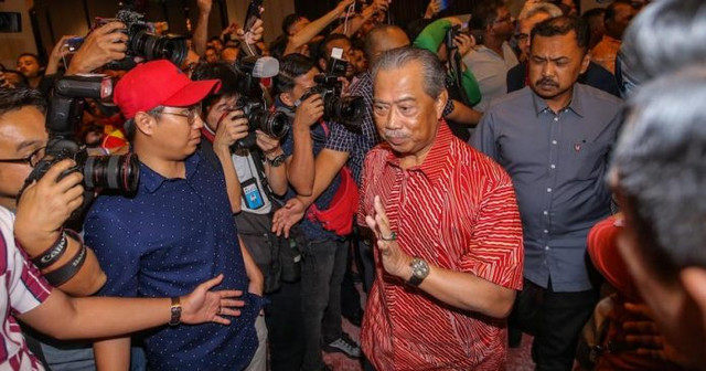 Những điều ít biết về tân Thủ tướng Malaysia Muhyiddin Yassin - Hình 10 Nhung dieu it biet ve tan Thu tuong Malaysia Muhyiddin Yassin-Hinh-10