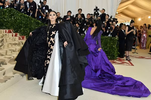 Phan phao gay gat cua chi gai benh nhan Covid-19 so 17