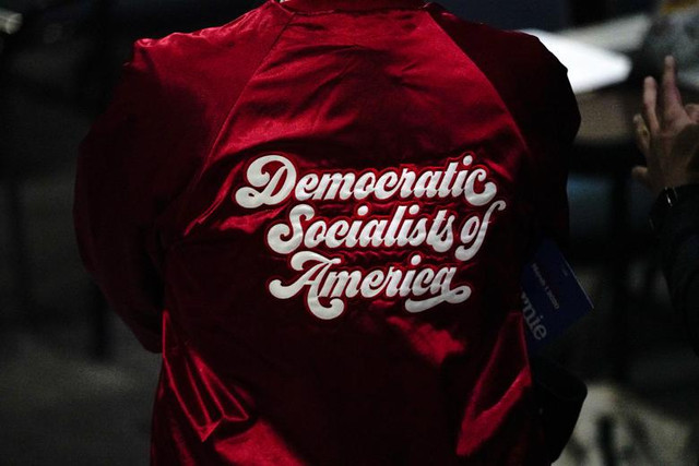 Các ứng viên Tổng thống Mỹ làm gì trước ngày bầu cử 'Siêu thứ ba'? - Hình 4 Cac ung vien Tong thong My lam gi truoc ngay bau cu 'Sieu thu ba'?-Hinh-4