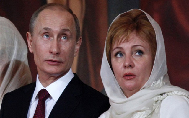 Danh tính cô gái Nga xinh đẹp vừa cầu hôn Tổng thống Putin - Hình 8 Danh tinh co gai Nga xinh dep vua cau hon Tong thong Putin-Hinh-8