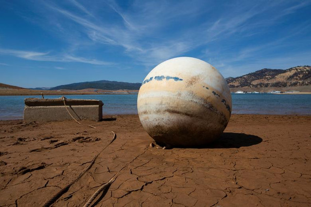 Cận cảnh hạn hán nghiêm trọng ở Mỹ, hồ nước khô cạn - Hình 10 Can canh han han nghiem trong o My, ho nuoc kho can-Hinh-10