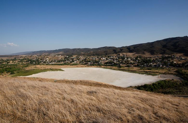 Cận cảnh hạn hán nghiêm trọng ở Mỹ, hồ nước khô cạn - Hình 3 Can canh han han nghiem trong o My, ho nuoc kho can-Hinh-3