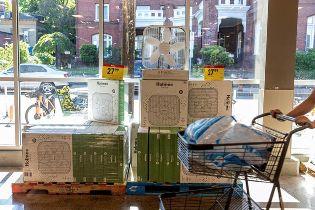 Nguoi dan My giai nhiet nhu nao giua nang nong ky luc?-Hinh-8