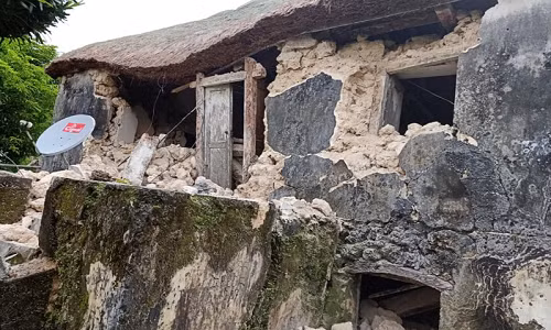 Dong dat rung chuyen Philippines: Hien truong tan hoang, nhieu nguoi thuong vong-Hinh-7