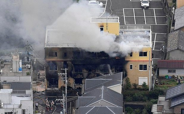 Toàn cảnh vụ cháy xưởng phim hàng chục người chết ở Nhật - Hình 7 Toan canh vu chay xuong phim hang chuc nguoi chet o Nhat-Hinh-7