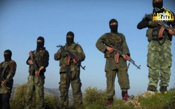 Các tay súng phiến quân Hồi giáo Turkistan, Harasoddin mở cuộc tấn công dữ dội vào căn cứ của Syria Cac tay sung phien quan Hoi giao Turkistan, Harasoddin mo cuoc tan cong du doi vao can cu cua Syria