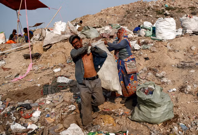 Nguy co lay nhiem Covid-19 cua dan ngheo muu sinh o bai rac-Hinh-8